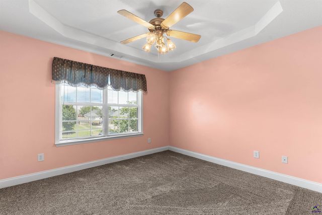 221 Hathersage Drive, Kathleen, GA 31047