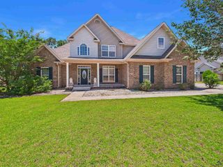 221 Hathersage Drive, Kathleen, GA 31047