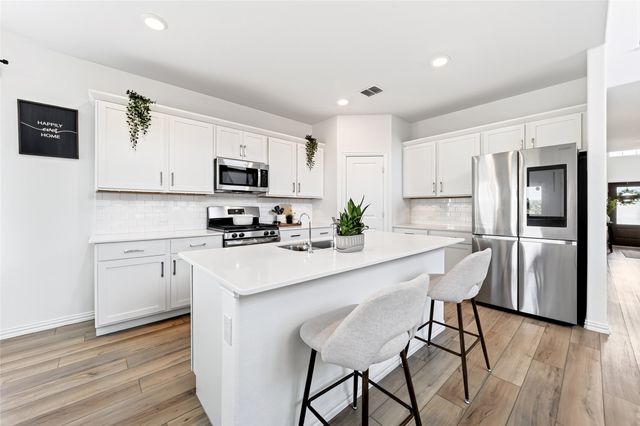1212 Western Yarrow Avenue, Justin, TX 76247