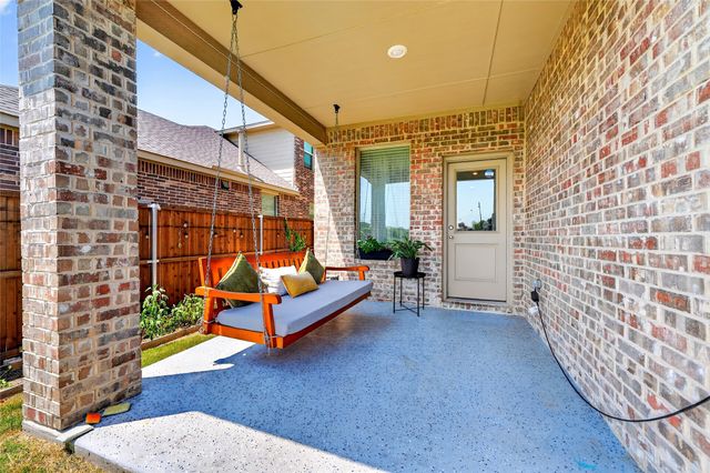 1212 Western Yarrow Avenue, Justin, TX 76247