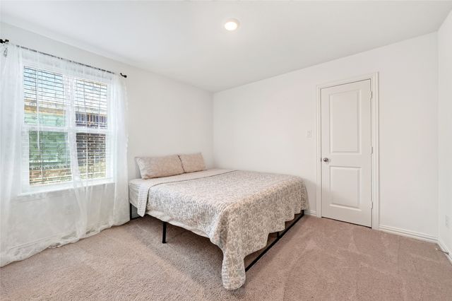 1212 Western Yarrow Avenue, Justin, TX 76247