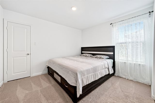 1212 Western Yarrow Avenue, Justin, TX 76247