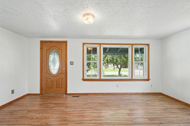 228 N Donald Avenue, El Reno, OK 73036