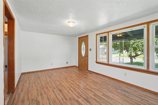 228 N Donald Avenue, El Reno, OK 73036