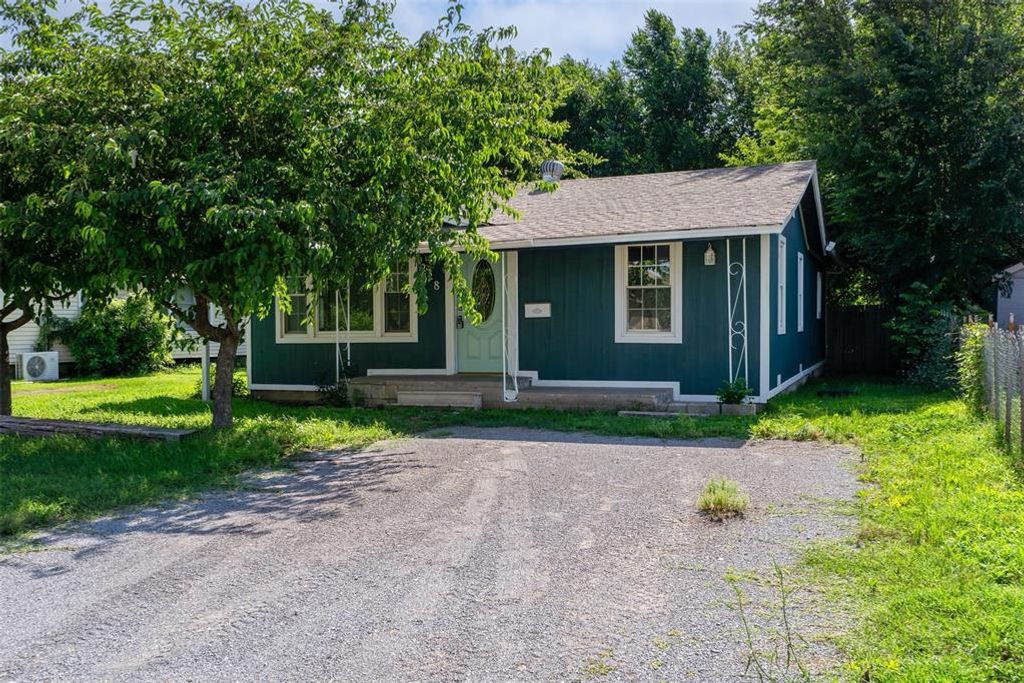 228 N Donald Avenue, El Reno, OK 73036