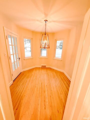 3203 E Blackford Avenue, Evansville, IN 47714