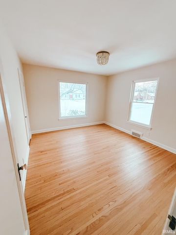 3203 E Blackford Avenue, Evansville, IN 47714