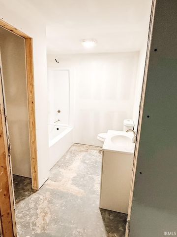 3203 E Blackford Avenue, Evansville, IN 47714