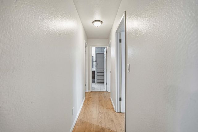 2500 Mira Flores Dr, Turlock, CA 95380