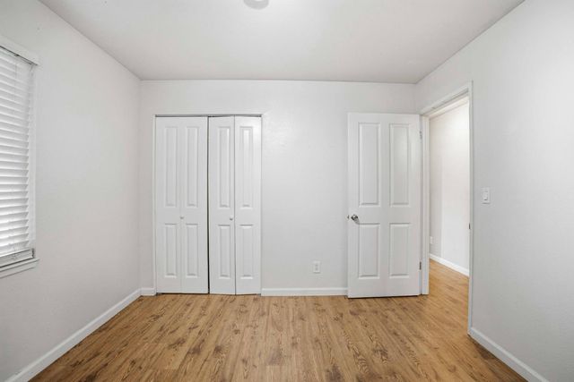 2500 Mira Flores Dr, Turlock, CA 95380