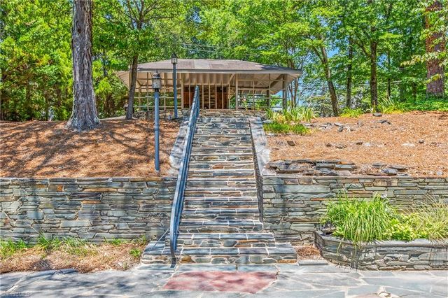1112 Ferndale Boulevard, High Point, NC 27262