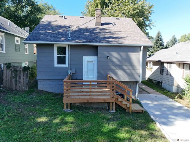 6329 N 33 Avenue, Omaha, NE 68111