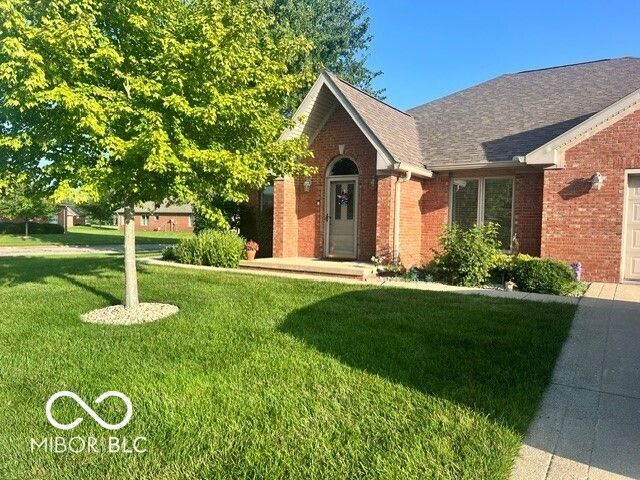 5141 Montpelier Court, Columbus, IN 47203