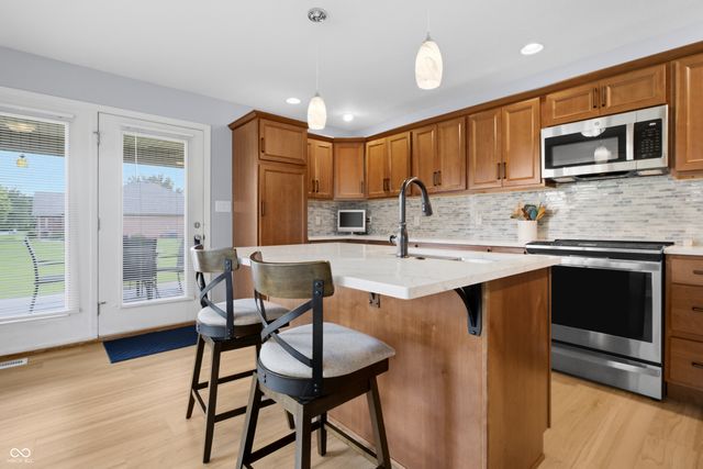 5141 Montpelier Court, Columbus, IN 47203