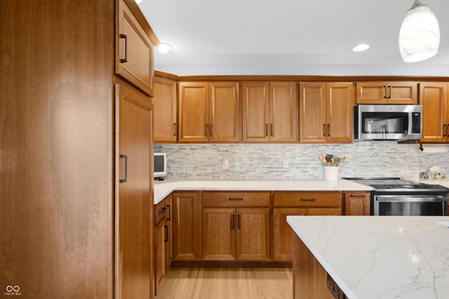 5141 Montpelier Court, Columbus, IN 47203