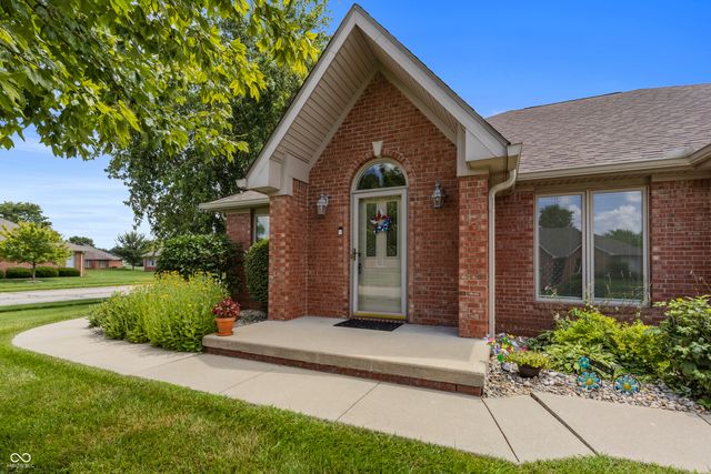 5141 Montpelier Court, Columbus, IN 47203