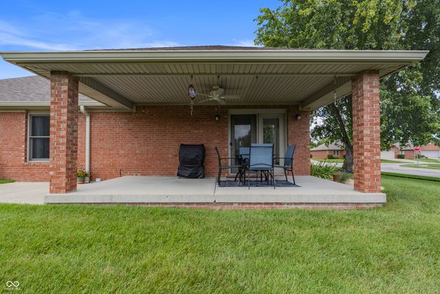 5141 Montpelier Court, Columbus, IN 47203