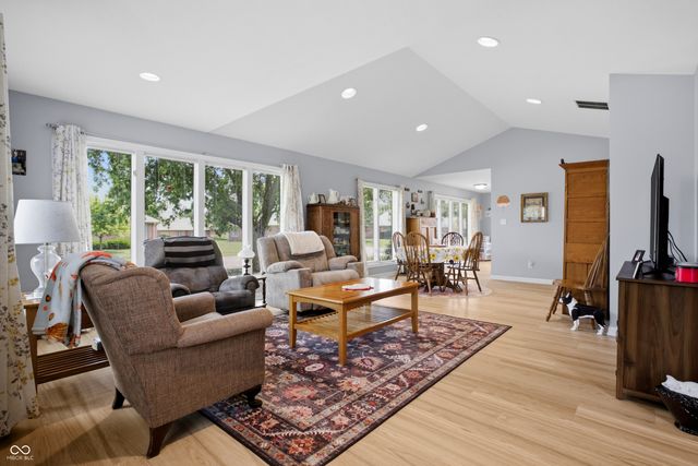 5141 Montpelier Court, Columbus, IN 47203