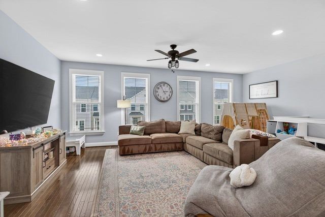 3255 CHARLESTON BLVD, Rockingham, VA 22801