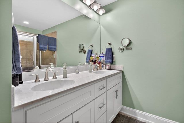 3255 CHARLESTON BLVD, Rockingham, VA 22801