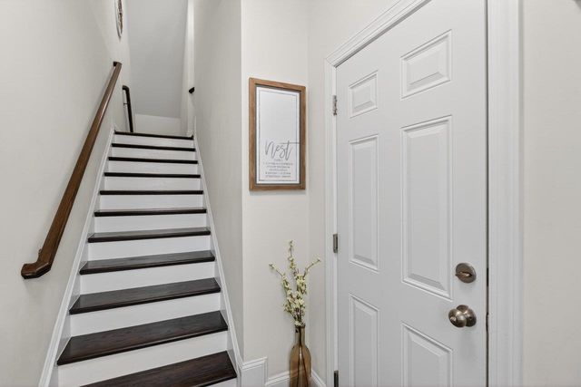 3255 CHARLESTON BLVD, Rockingham, VA 22801