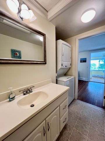 12 Elm Avenue, Westbrook, CT 06498