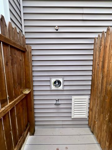 12 Elm Avenue, Westbrook, CT 06498