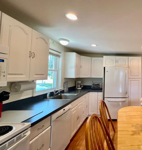 12 Elm Avenue, Westbrook, CT 06498