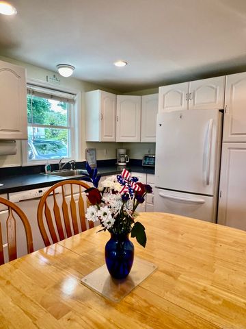 12 Elm Avenue, Westbrook, CT 06498
