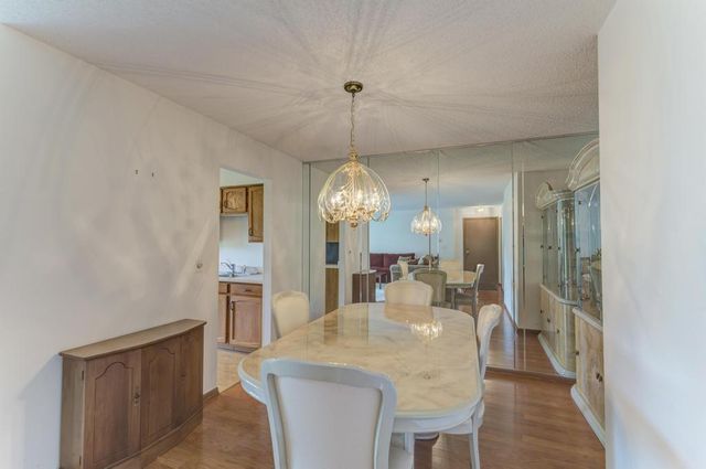 504 Elizabeth Drive 18-B-L, Wood Dale, IL 60191