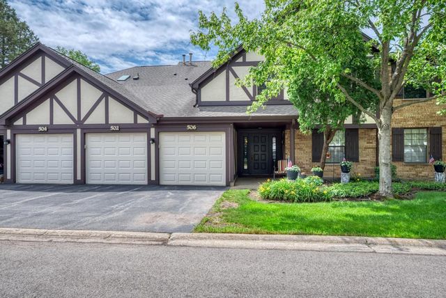 504 Elizabeth Drive 18-B-L, Wood Dale, IL 60191