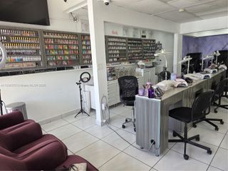 10---- W 102 Ave, Miami, FL 33174