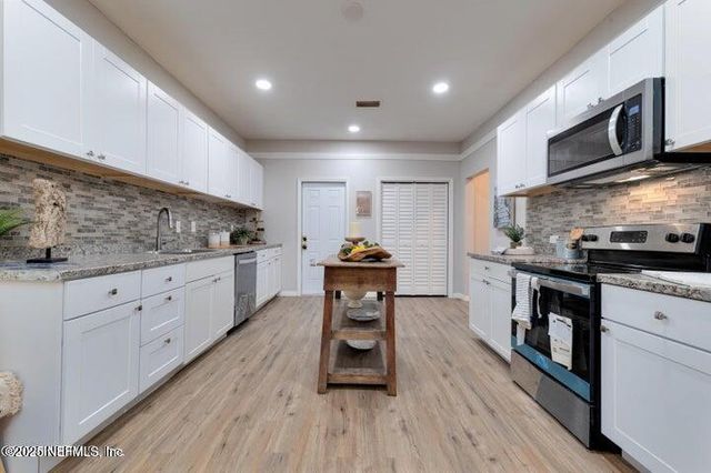 231 E 18TH Street, Jacksonville, FL 32206