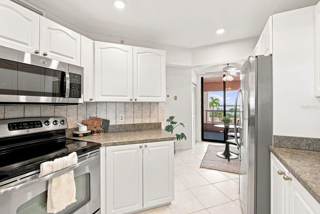 1310 GULF BOULEVARD 4D, Clearwater Beach, FL 33767
