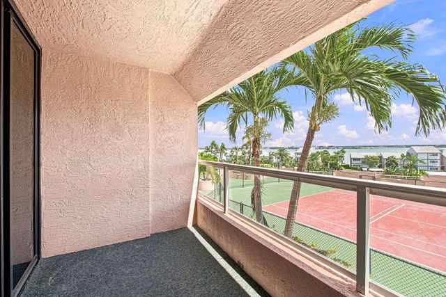 1310 GULF BOULEVARD 4D, Clearwater Beach, FL 33767