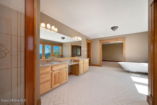 2735 E PACKSADDLE DR, Coeur D'alene, ID 83815