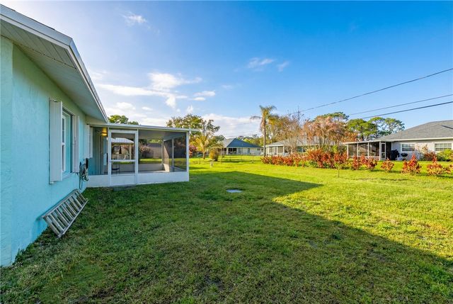 2035 13th Avenue SW, Vero Beach, FL 32962