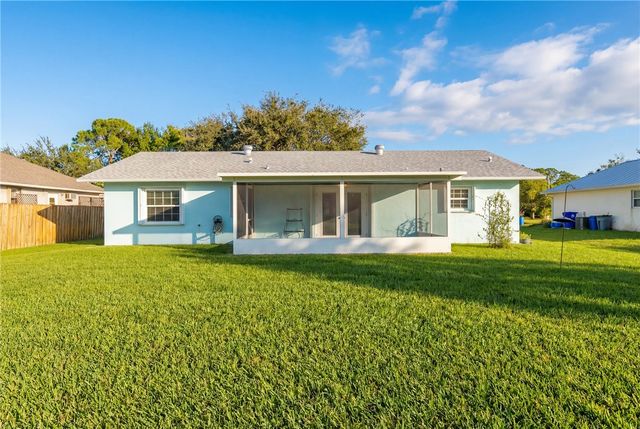 2035 13th Avenue SW, Vero Beach, FL 32962