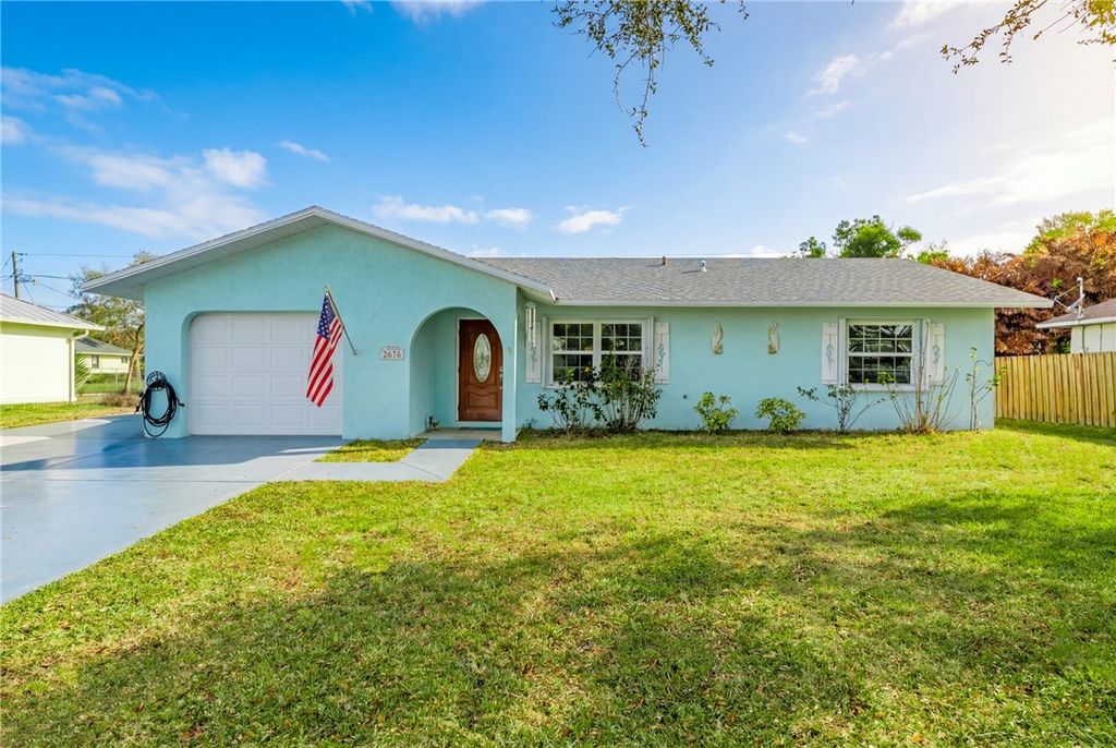 2035 13th Avenue SW, Vero Beach, FL 32962