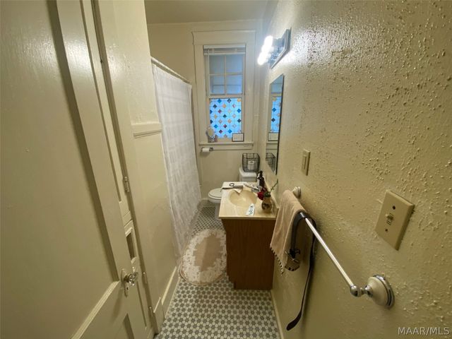 1130 S Lawrence Street, Montgomery, AL 36104