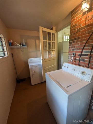 1130 S Lawrence Street, Montgomery, AL 36104