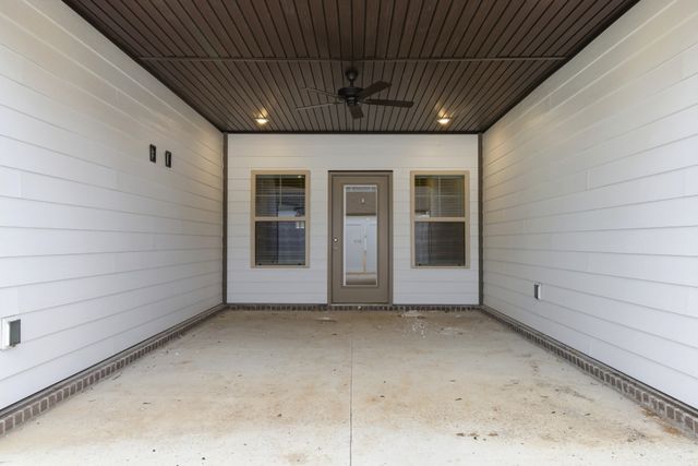 1425 Suzanne Drive, Murfreesboro, TN 37128