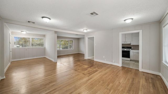 8018 Sharondale Drive, Houston, TX 77033