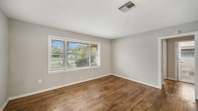 8018 Sharondale Drive, Houston, TX 77033