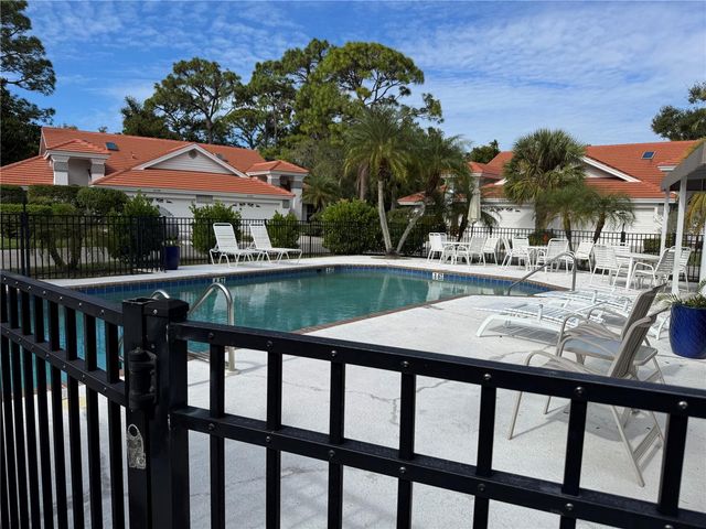 3117 LAKE PARK LANE 15, Sarasota, FL 34231
