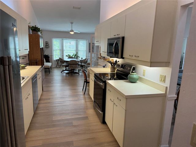 3117 LAKE PARK LANE 15, Sarasota, FL 34231