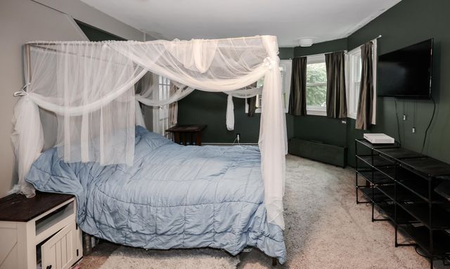 4 Markar Street, Nashua, NH 03060