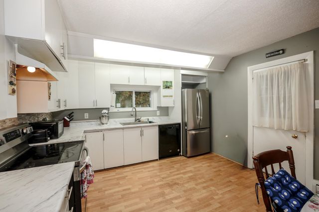 4 Markar Street, Nashua, NH 03060