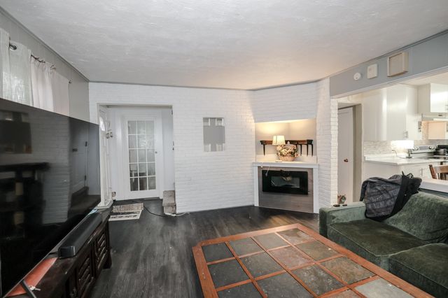 4 Markar Street, Nashua, NH 03060