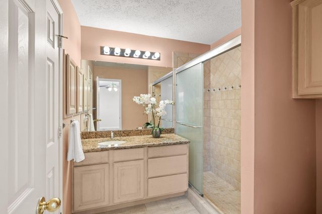 1602 Orlando Street, Friendswood, TX 77546